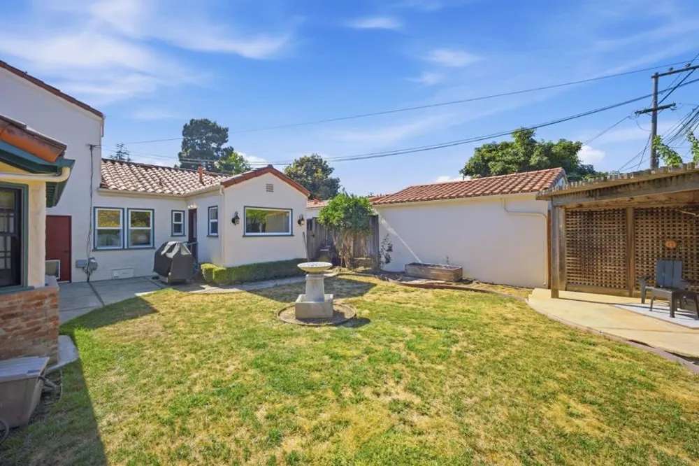 126 Rogers Avenue Watsonville, CA 95076