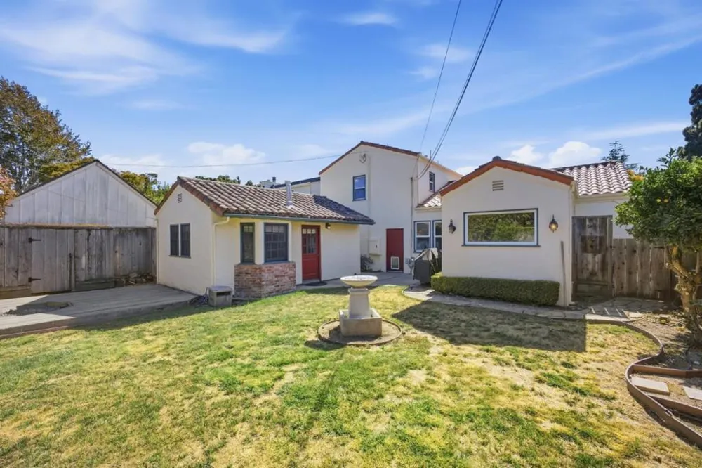 126 Rogers Avenue Watsonville, CA 95076