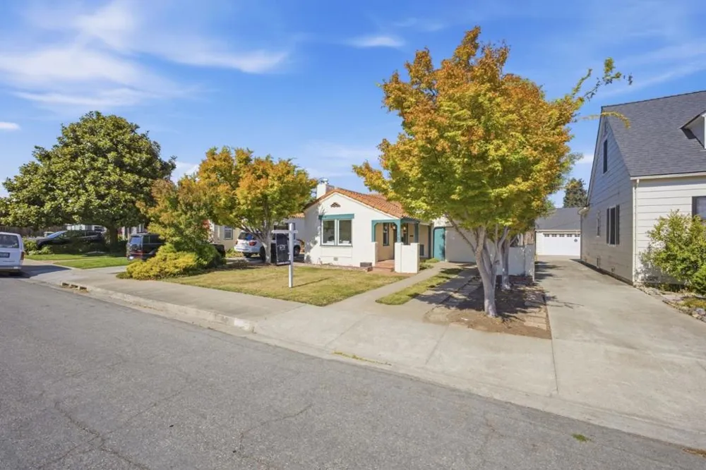 126 Rogers Avenue Watsonville, CA 95076