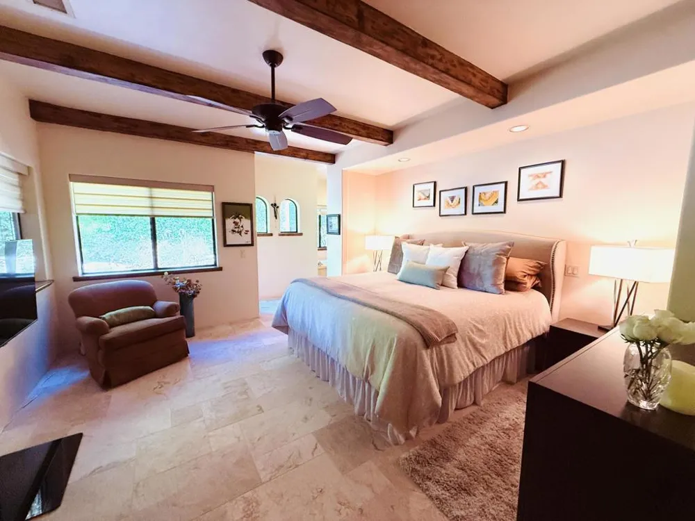1129 Village Court Palm Springs, CA 92262