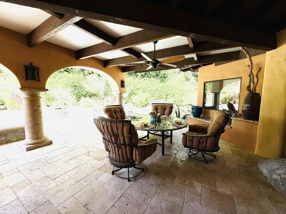 1129 Village Court Palm Springs, CA 92262