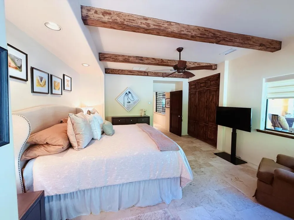 1129 Village Court Palm Springs, CA 92262