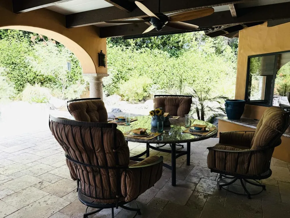 1129 Village Court Palm Springs, CA 92262