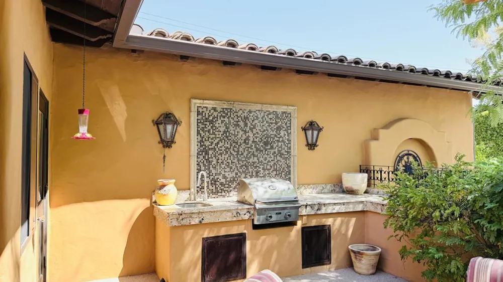 1129 Village Court Palm Springs, CA 92262