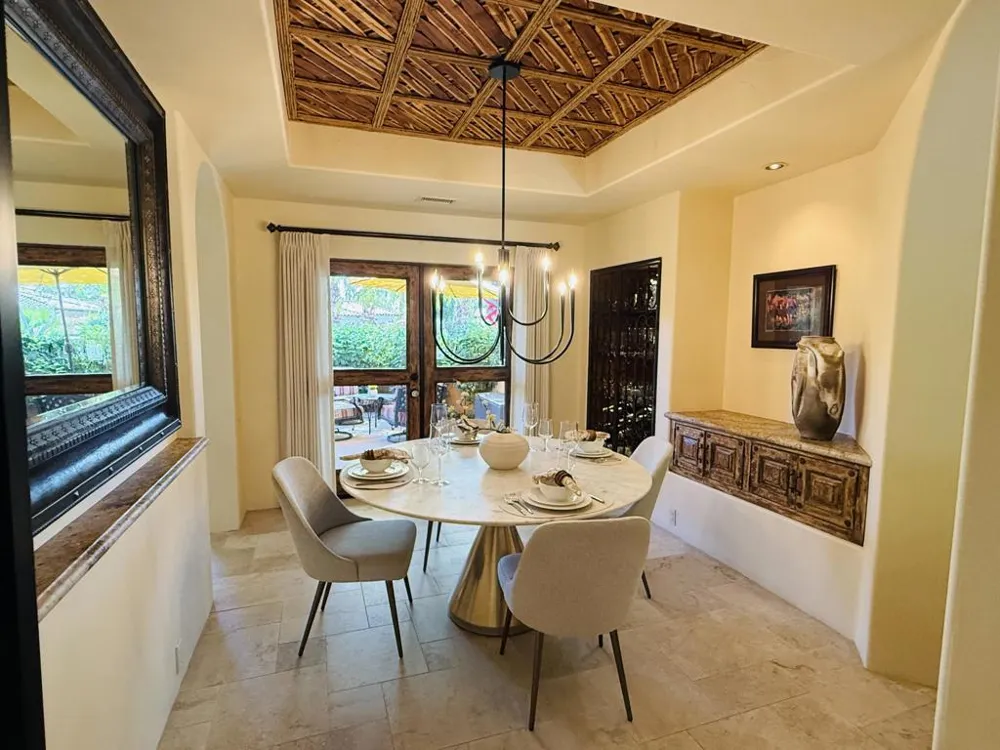 1129 Village Court Palm Springs, CA 92262