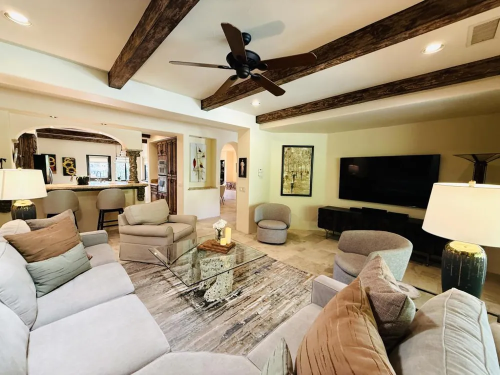 1129 Village Court Palm Springs, CA 92262