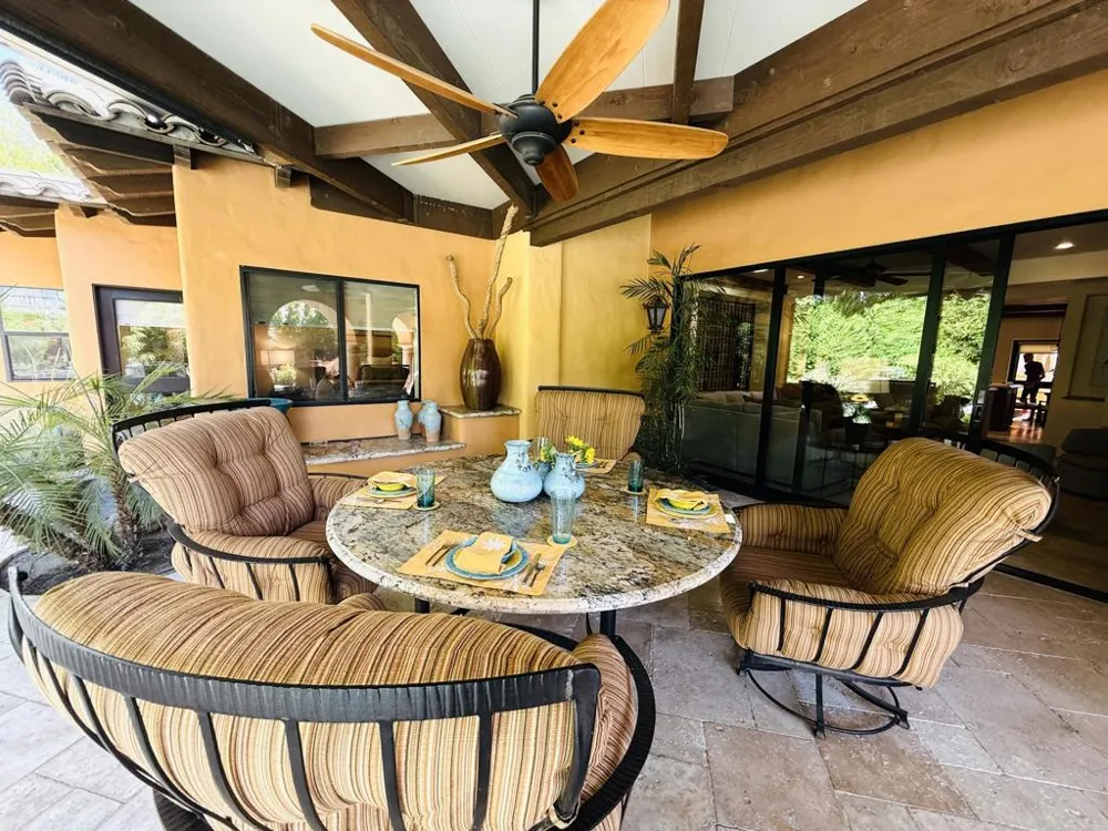 1129 Village Court Palm Springs, CA 92262