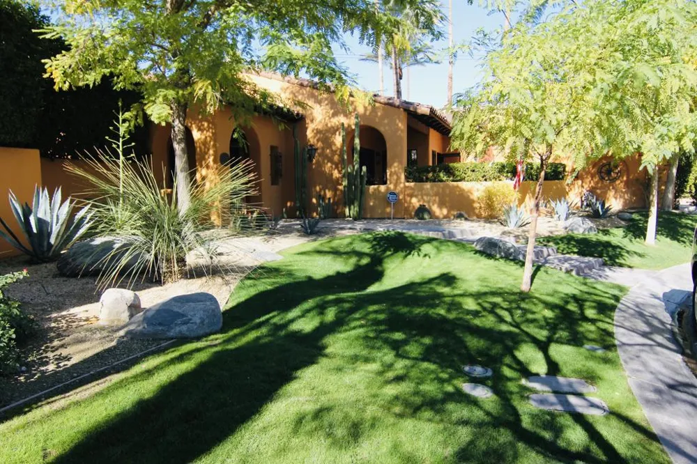 1129 Village Court Palm Springs, CA 92262