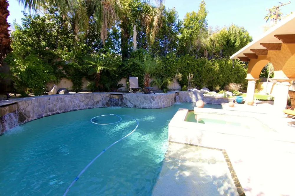 1129 Village Court Palm Springs, CA 92262