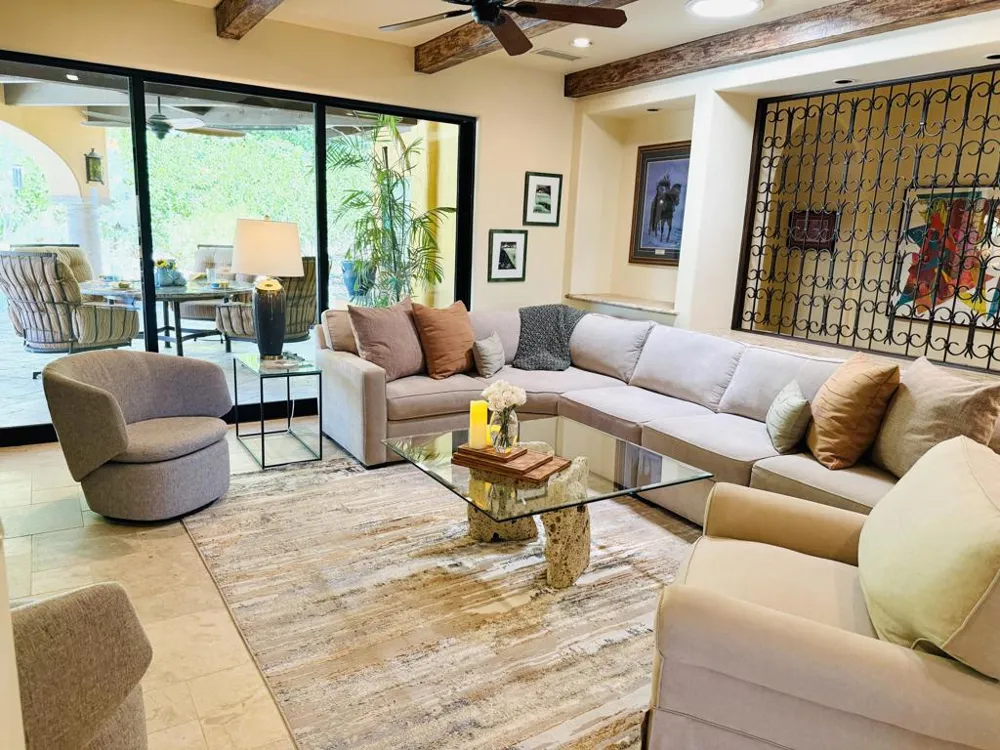 1129 Village Court Palm Springs, CA 92262