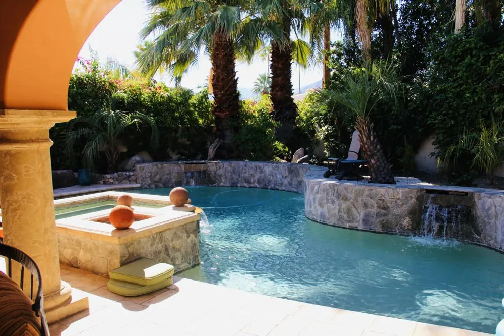 1129 Village Court Palm Springs, CA 92262