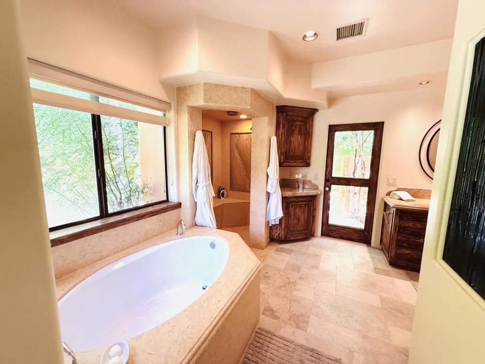 1129 Village Court Palm Springs, CA 92262