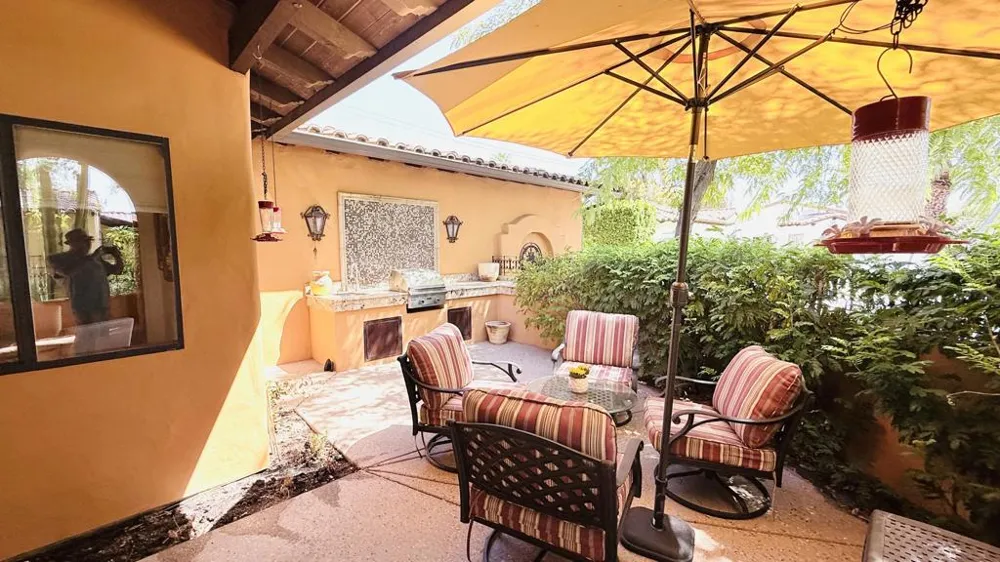 1129 Village Court Palm Springs, CA 92262