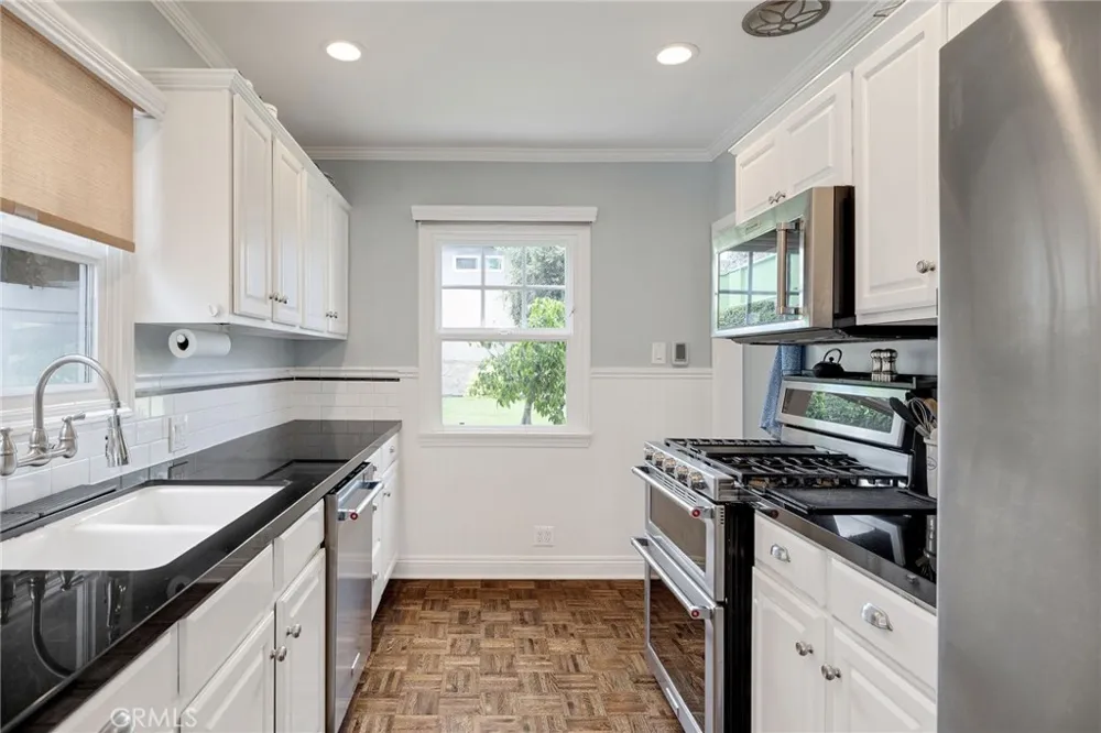 125 Vista Del Parque Redondo Beach, CA 90277