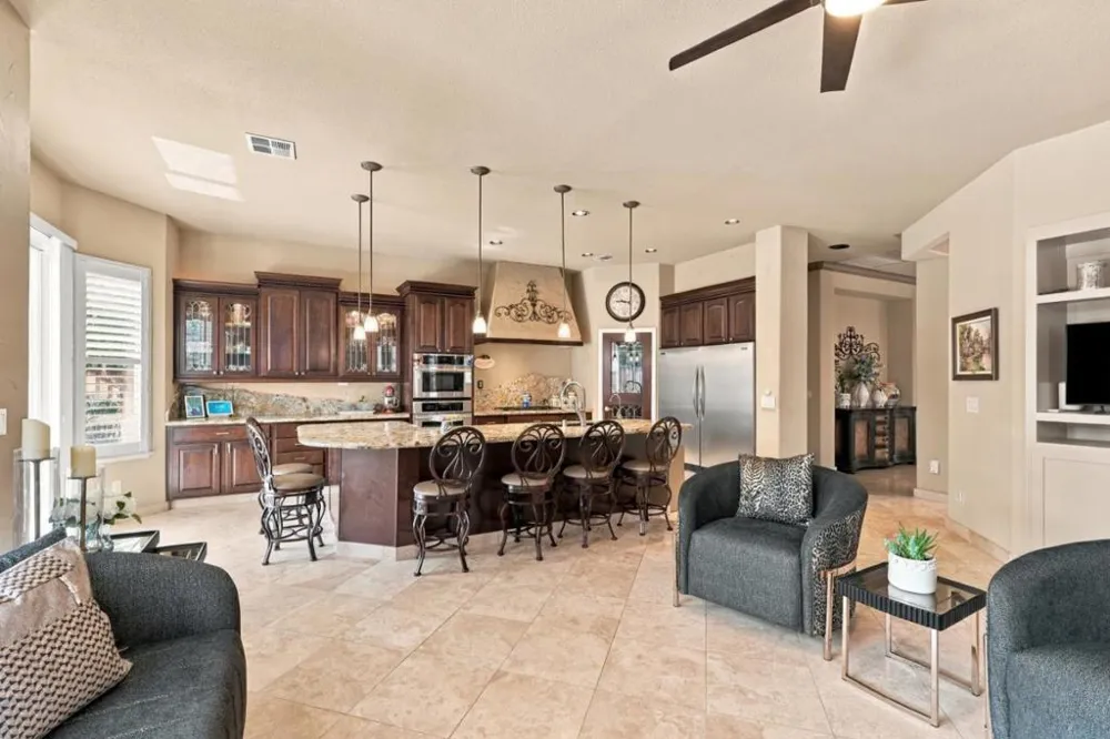 1480 Eastlake Circle Tracy, CA 95304