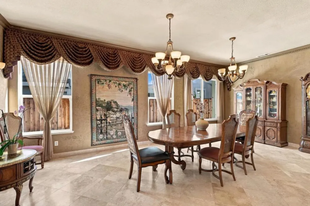 1480 Eastlake Circle Tracy, CA 95304