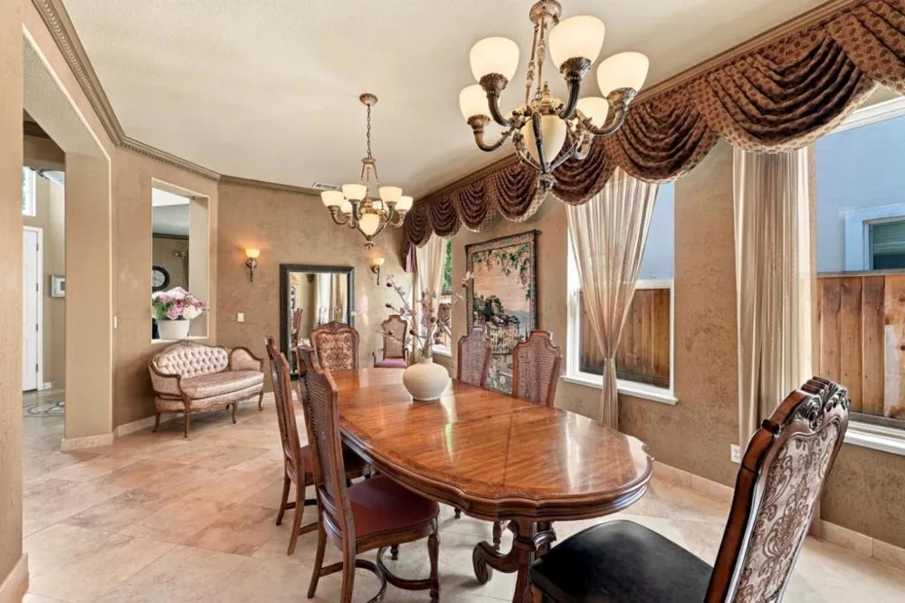 1480 Eastlake Circle Tracy, CA 95304