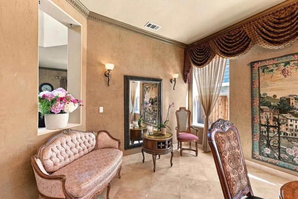 1480 Eastlake Circle Tracy, CA 95304