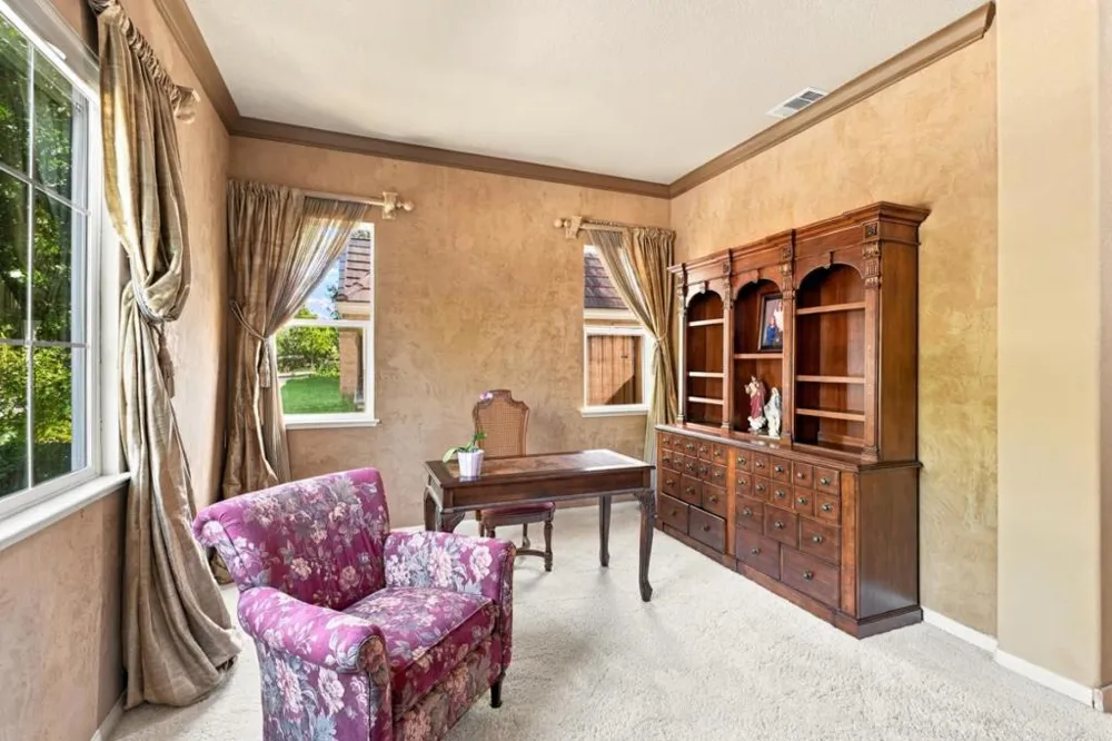 1480 Eastlake Circle Tracy, CA 95304