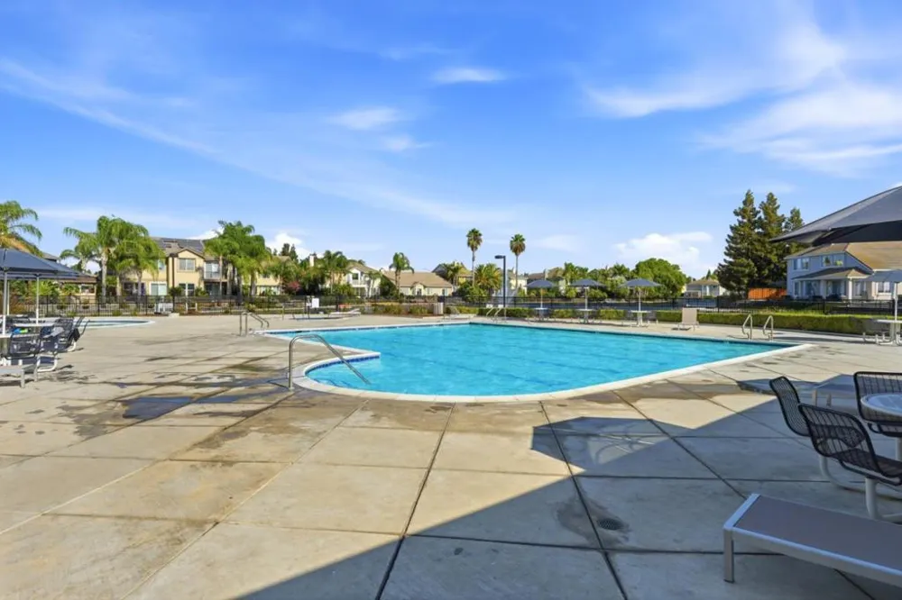1480 Eastlake Circle Tracy, CA 95304