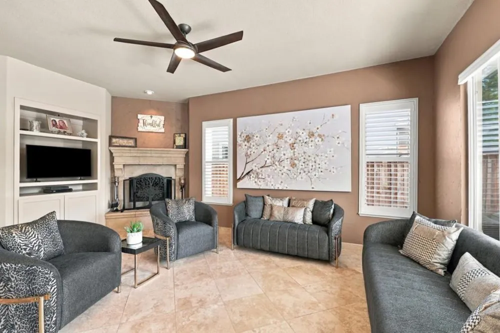1480 Eastlake Circle Tracy, CA 95304