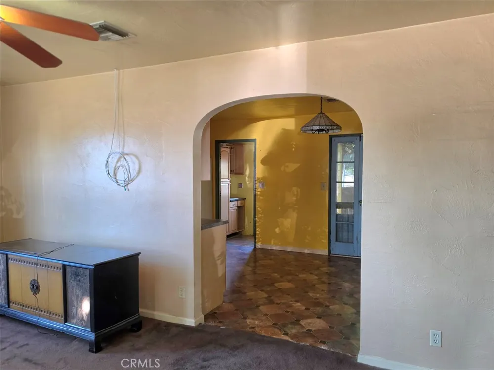 7649 Elm Street San Bernardino, CA 92410