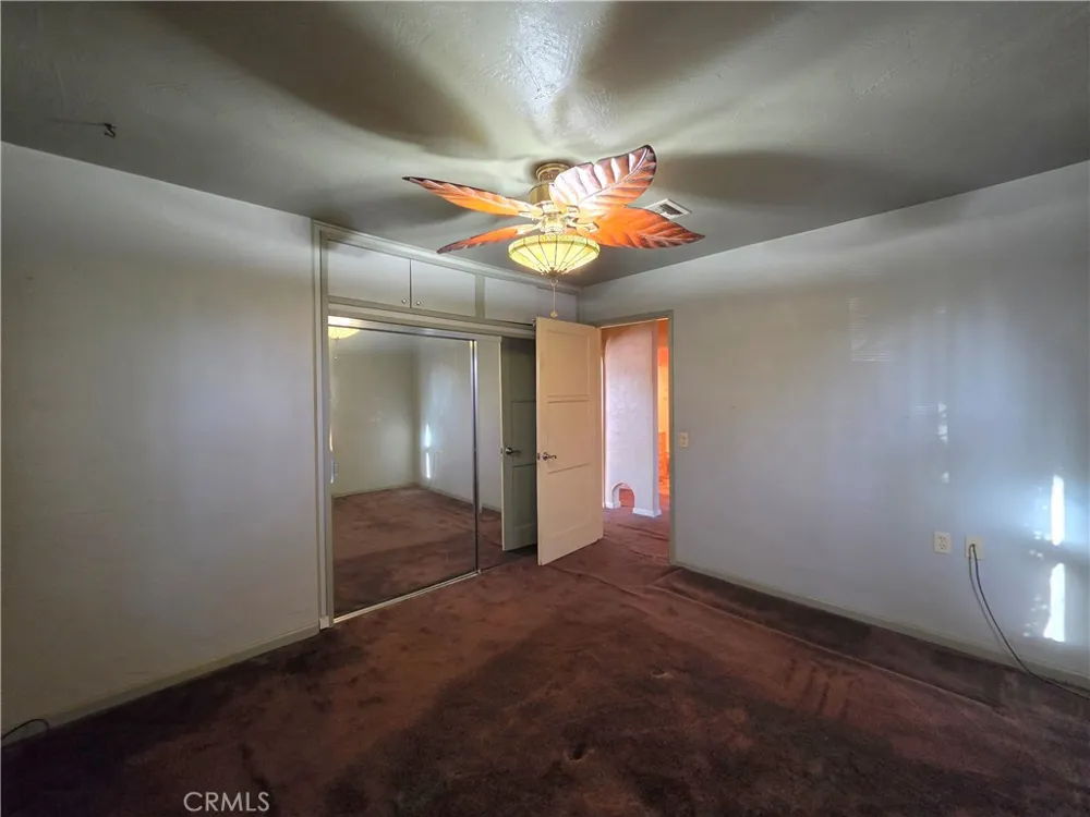 7649 Elm Street San Bernardino, CA 92410