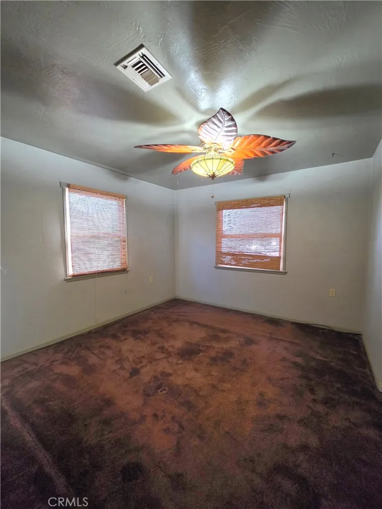 7649 Elm Street San Bernardino, CA 92410