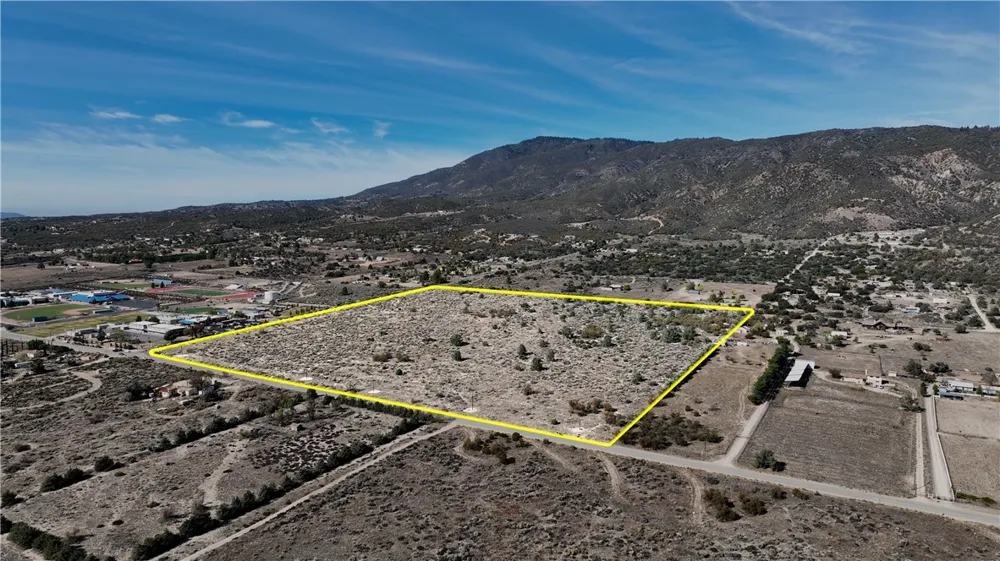 37800 Bohlen Road Anza, CA 92539