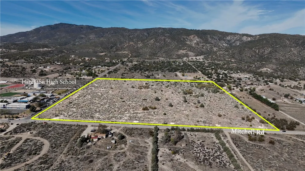 37800 Bohlen Road Anza, CA 92539