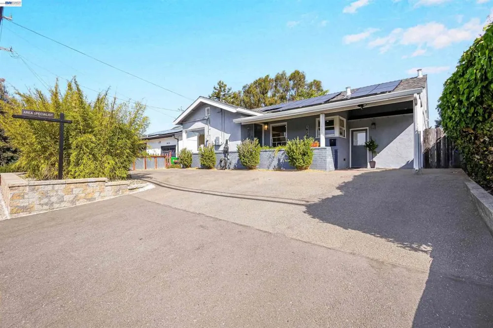 1620 East Ave Hayward, CA 94541