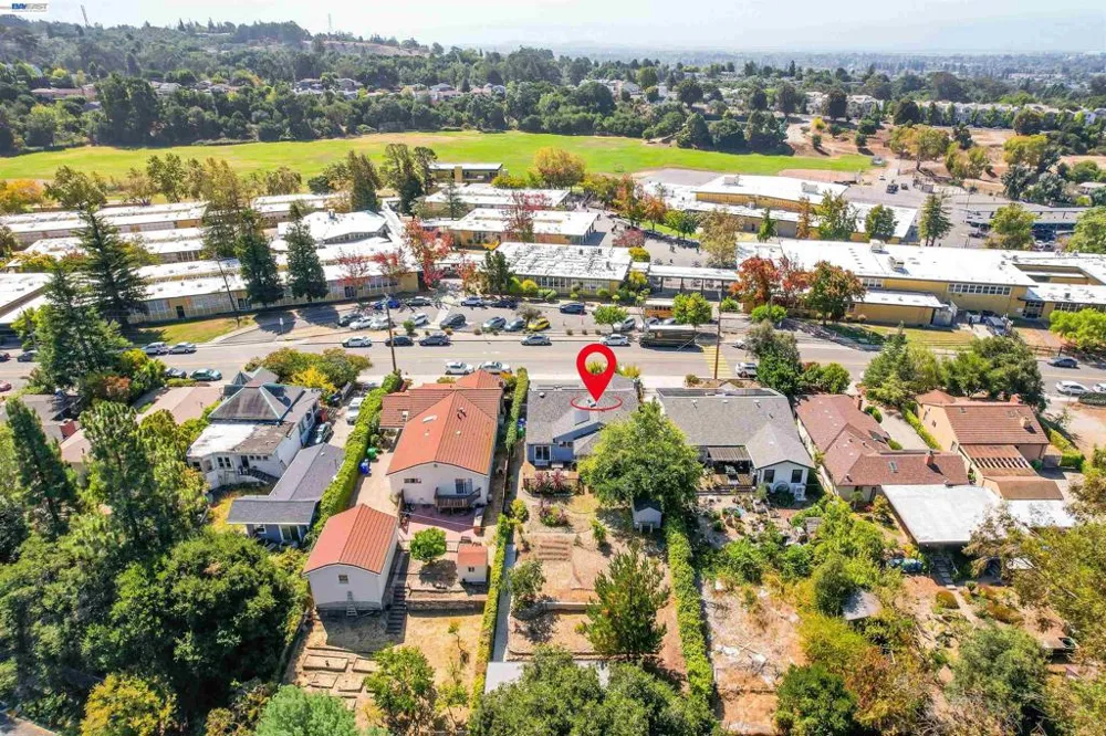 1620 East Ave Hayward, CA 94541