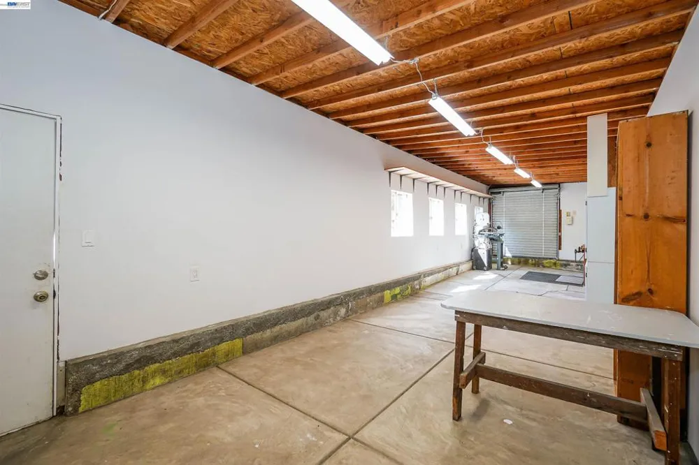 1620 East Ave Hayward, CA 94541