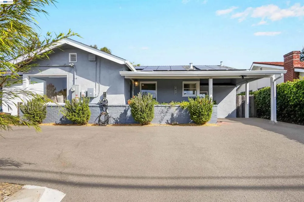 1620 East Ave Hayward, CA 94541
