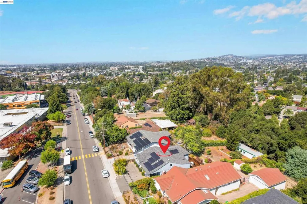 1620 East Ave Hayward, CA 94541