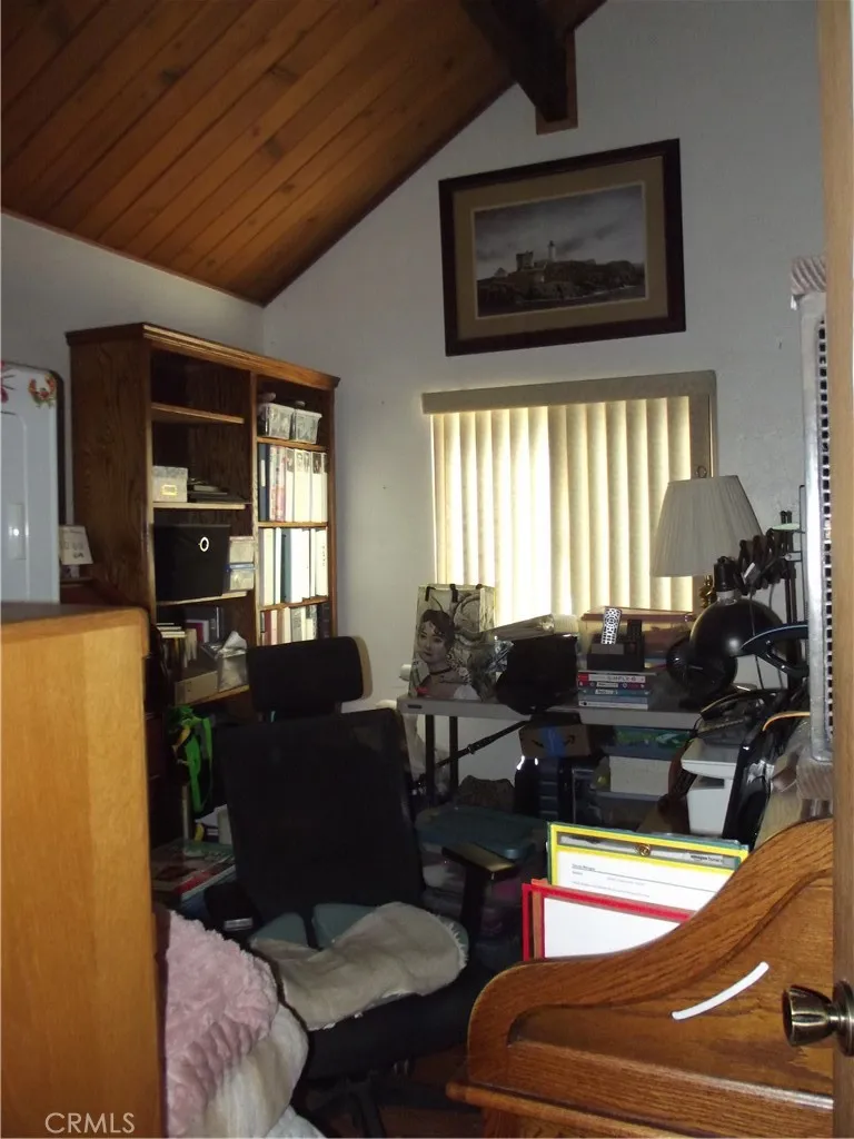 32909 Chipmunk Arrowbear, CA 92382