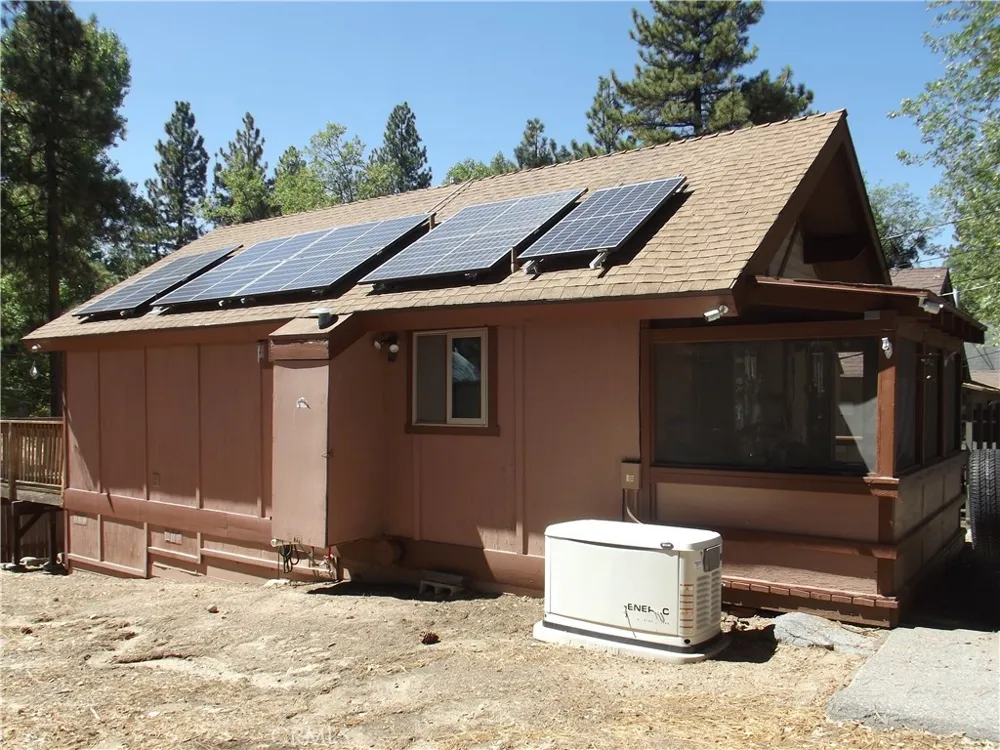32909 Chipmunk Arrowbear, CA 92382