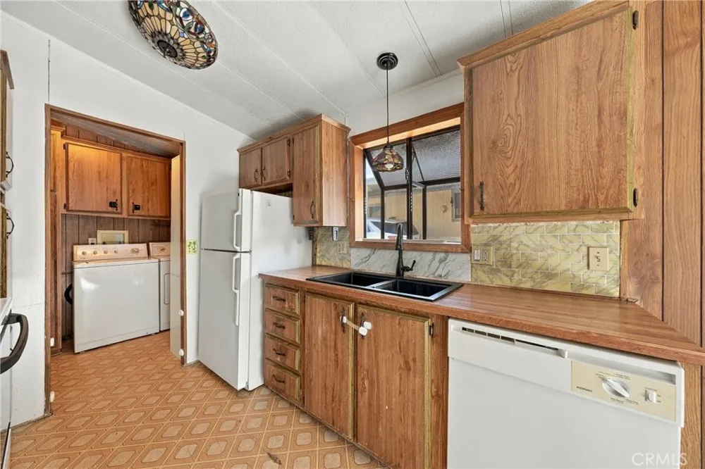 6968 Butte Nice, CA 95464