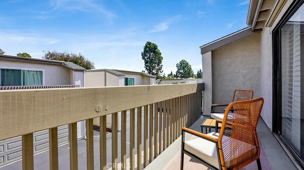 2184 Canyon #K Costa Mesa, CA 92627