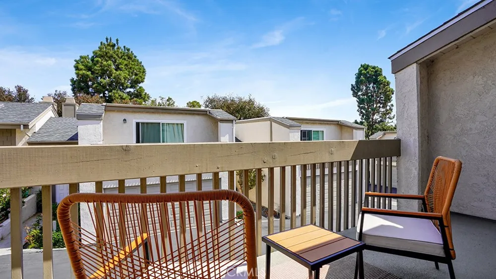 2184 Canyon #K Costa Mesa, CA 92627