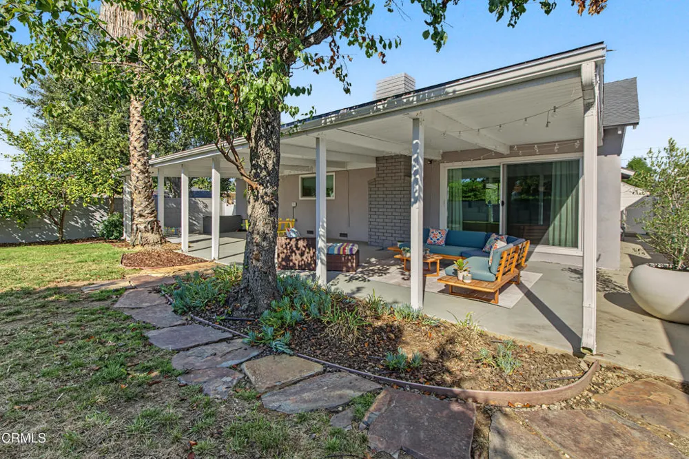 7643 Encino Avenue Northridge, CA 91325