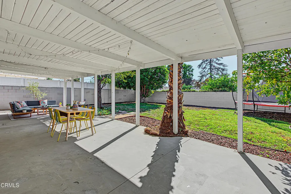 7643 Encino Avenue Northridge, CA 91325
