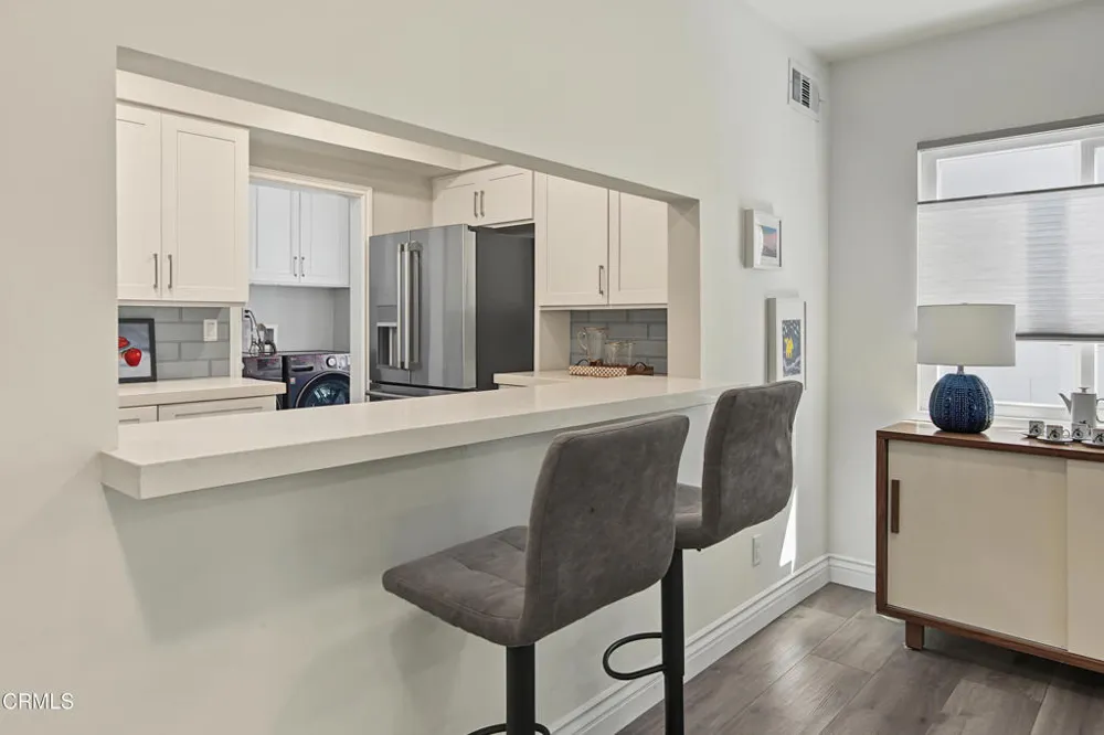 7643 Encino Avenue Northridge, CA 91325