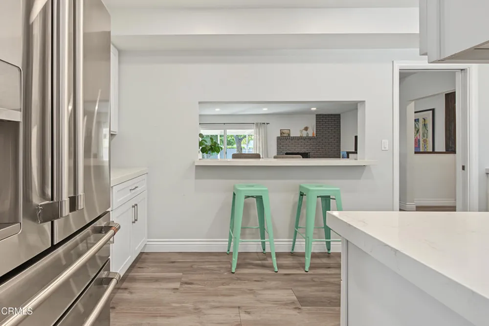 7643 Encino Avenue Northridge, CA 91325