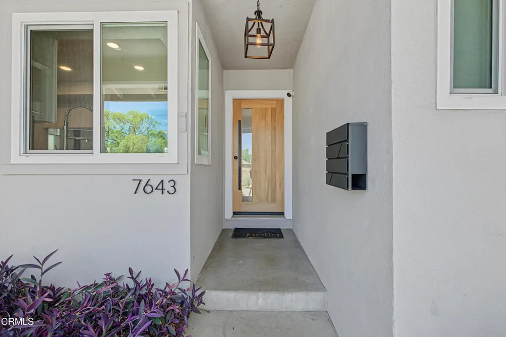 7643 Encino Avenue Northridge, CA 91325