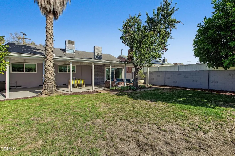 7643 Encino Avenue Northridge, CA 91325