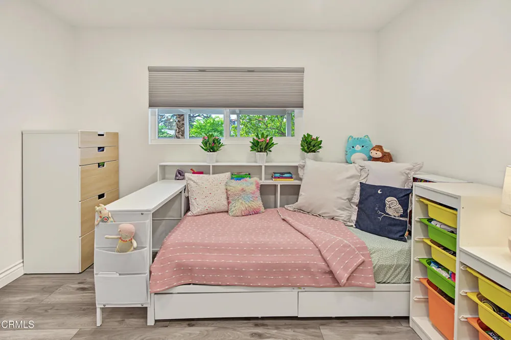 7643 Encino Avenue Northridge, CA 91325