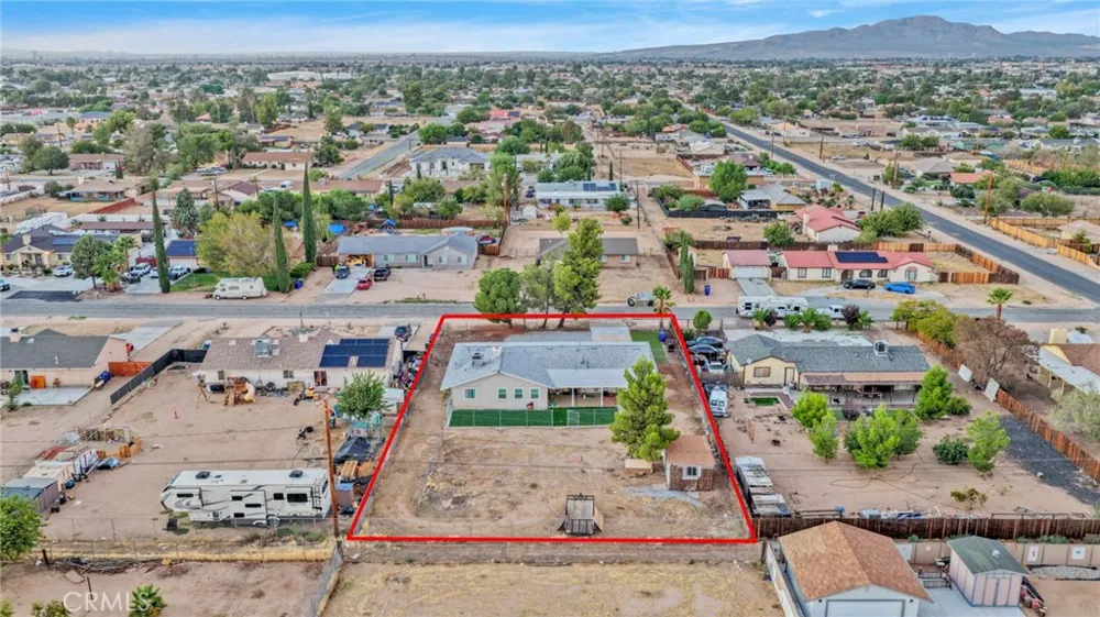 14657 Manzano Victorville, CA 92392