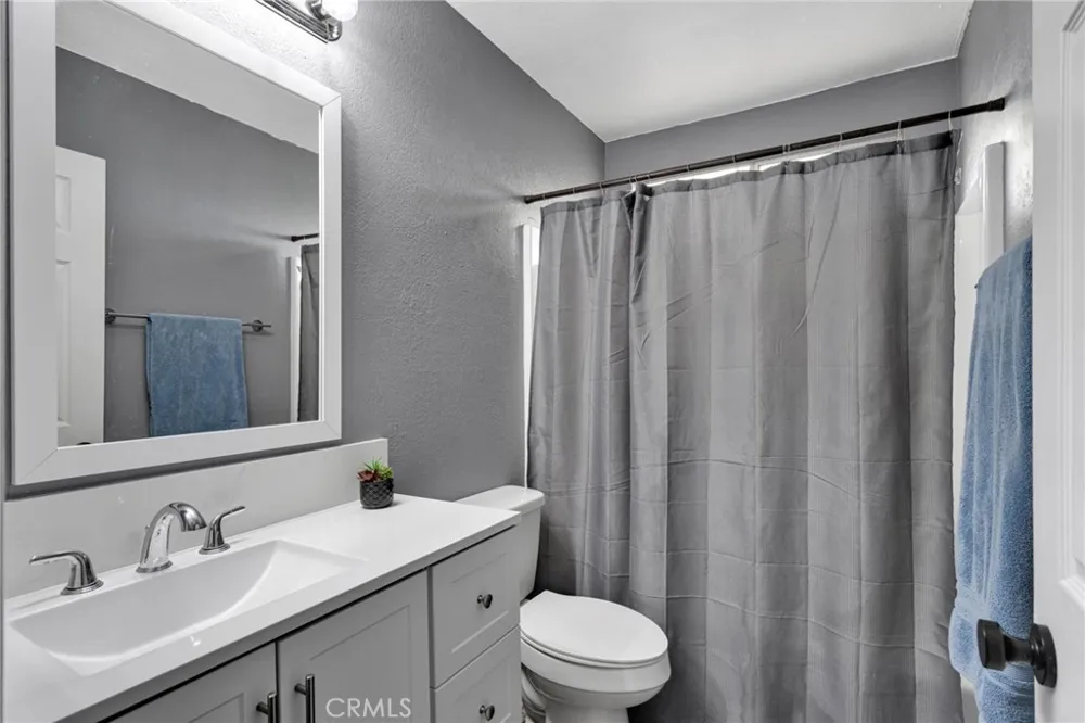 14657 Manzano Victorville, CA 92392