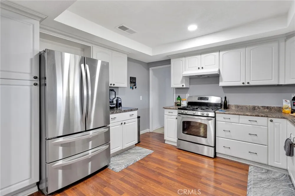 14657 Manzano Victorville, CA 92392